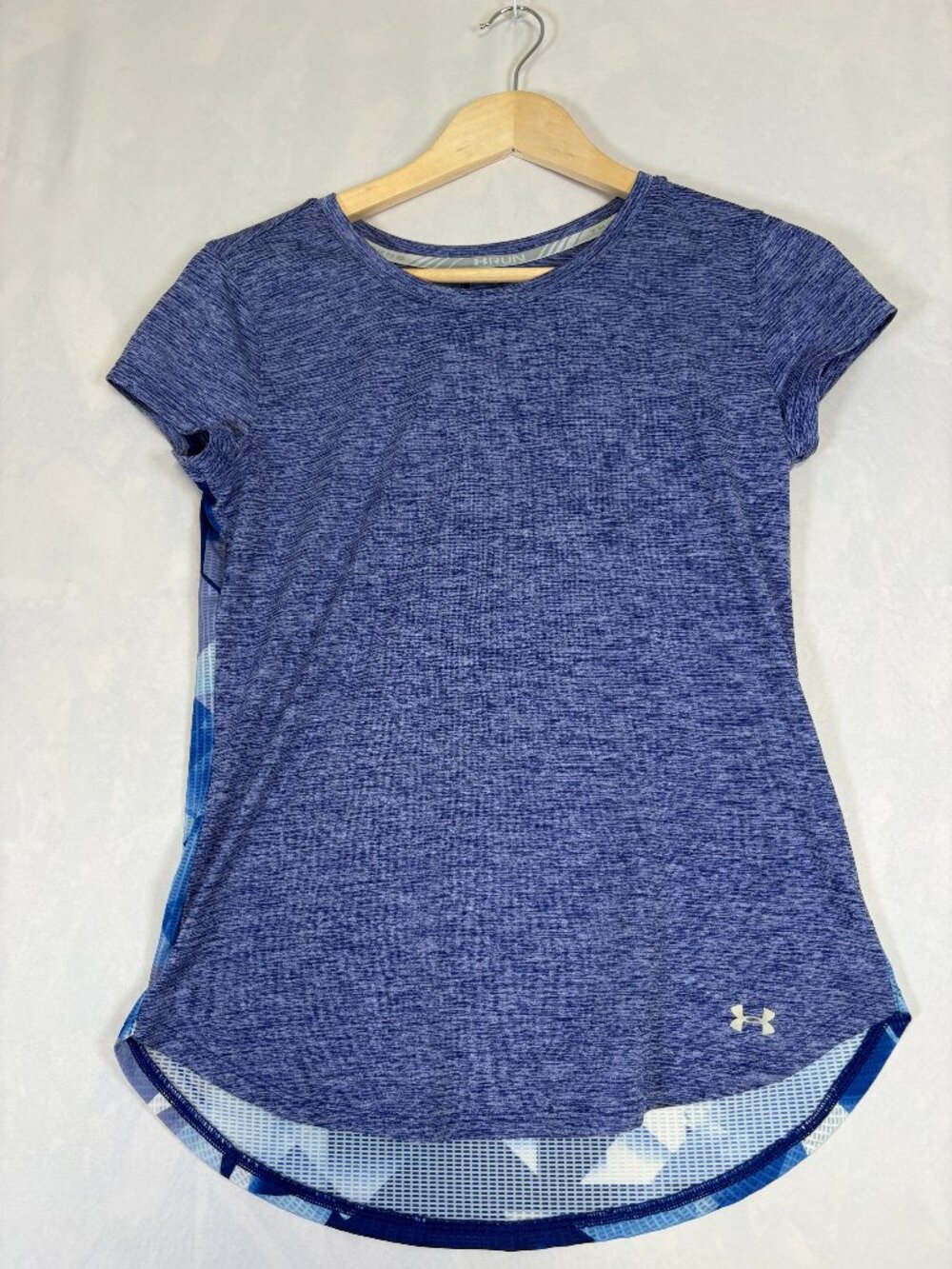 Under Armour HeatGear Run Women's Blue Geometric Mesh Back Shirt Size S